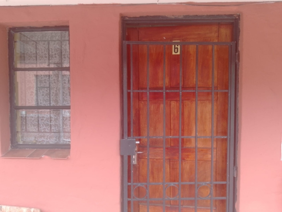 1 Bedroom Property for Sale in Brandwag Free State